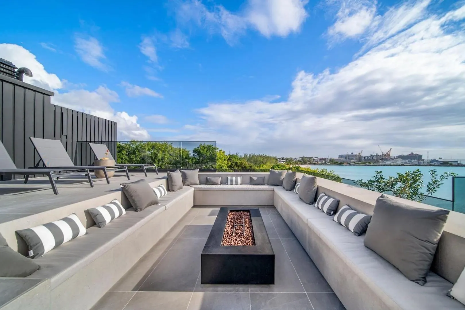 Allure 301 Condo Bridgetown 0*,  Barbados